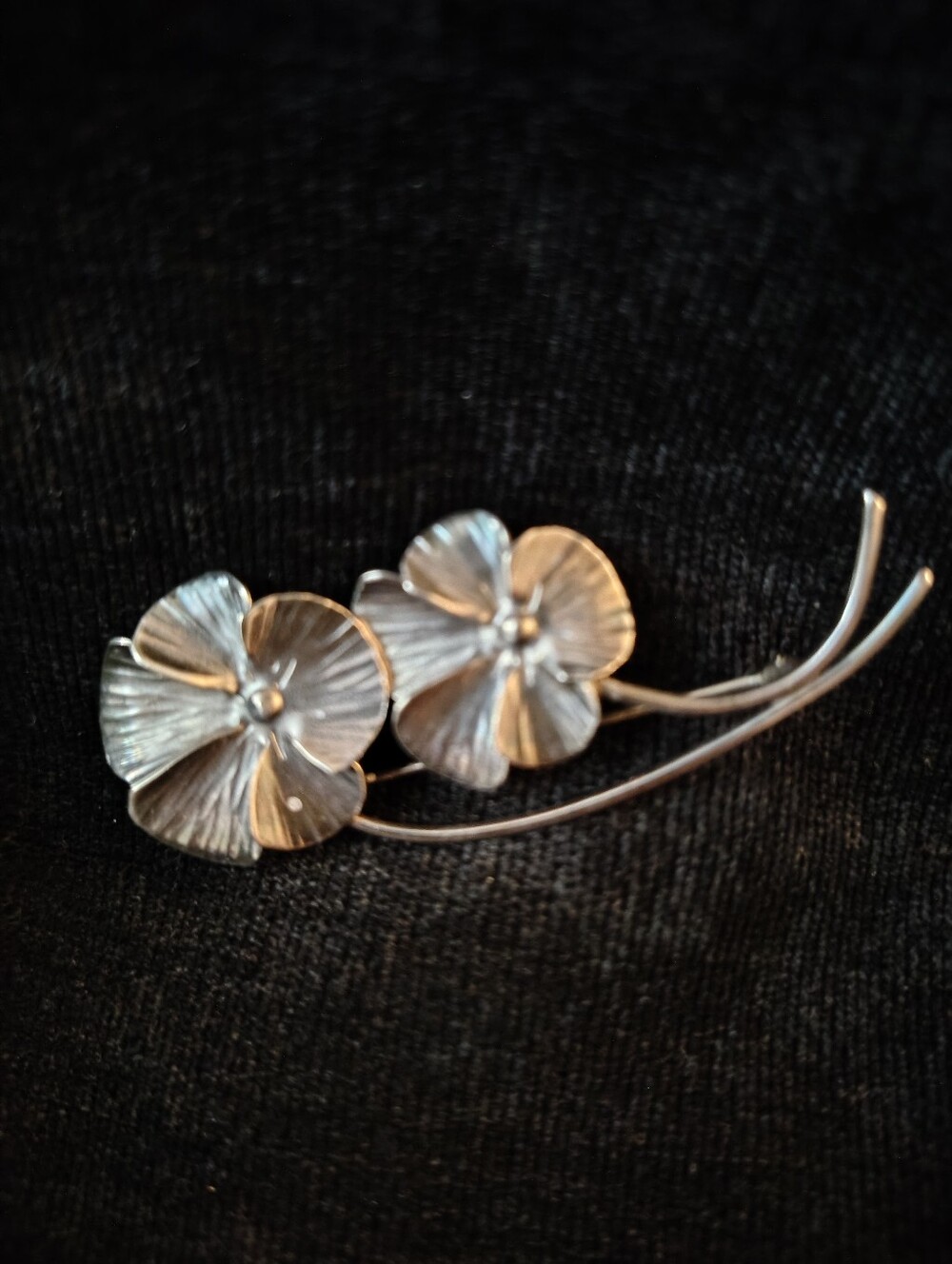 Vtg. Stuart Nye Sterling Silver Double Pansy Brooch.